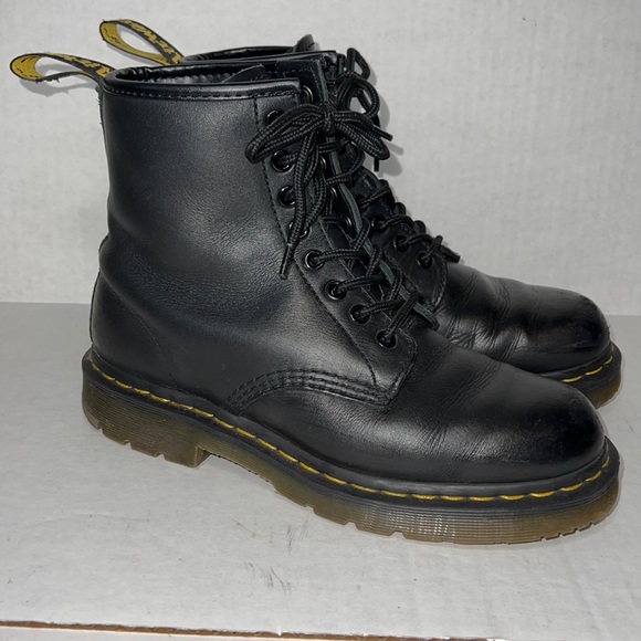 Dr. Martens Shoes - Dr. Martens work 1460 SR size 39 mens 7 womens 8 black leather ankle boots